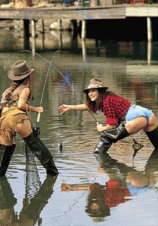 107girls fishing.